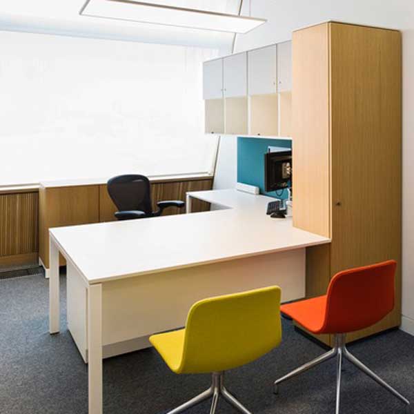 iQ Contact Desk Image